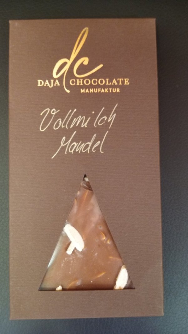 Daja Chocolate Vollmilch-Mandel-Schokolade